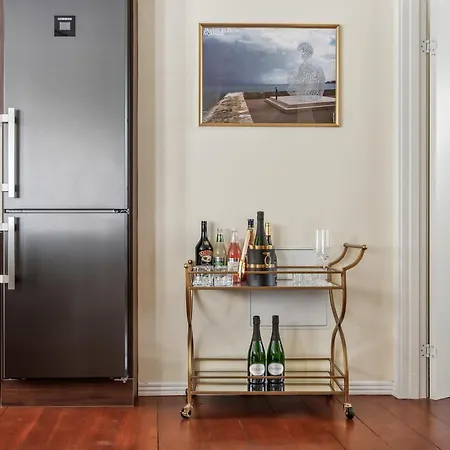 Luxury Flat - Walk To Nyhavn Tivoli & Metro Apartment *